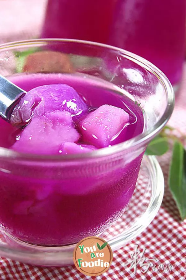 Lychee,-horseshoe,-dragon-juice,-sugar-water