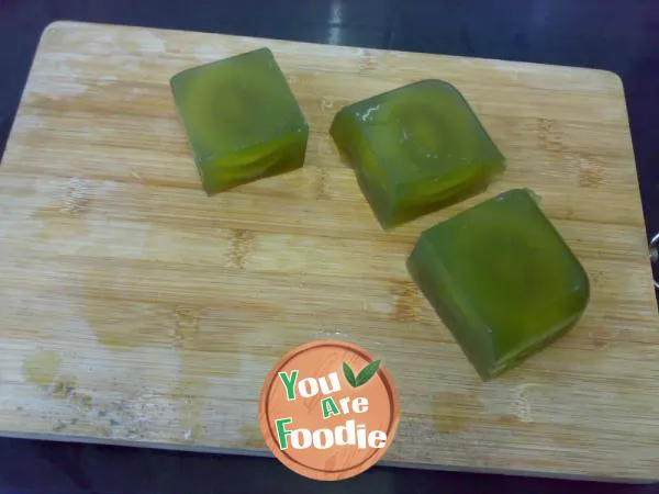 Kiwi fruit jelly