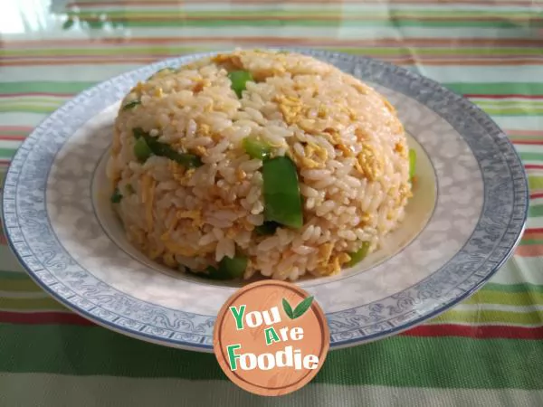 Fried-rice-with-egg-and-green-pepper