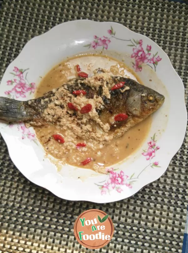 Crucian carp with fermented grains