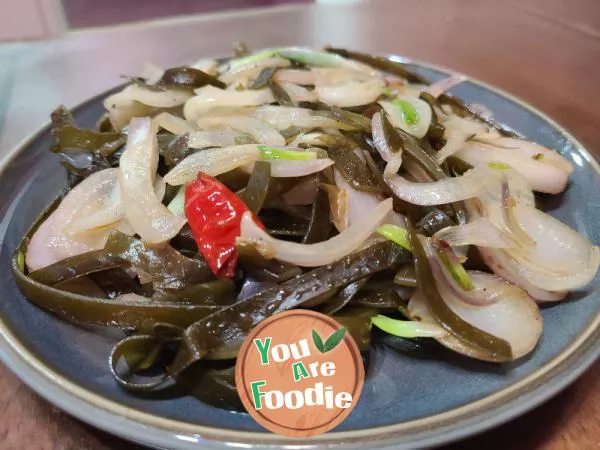Stir-fried-seaweed-shreds-with-onions