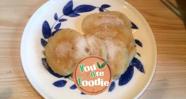Sweet glutinous rice cake of childhood