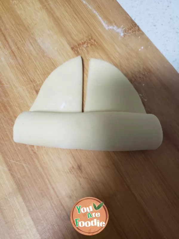 Yuanbao steamed bun