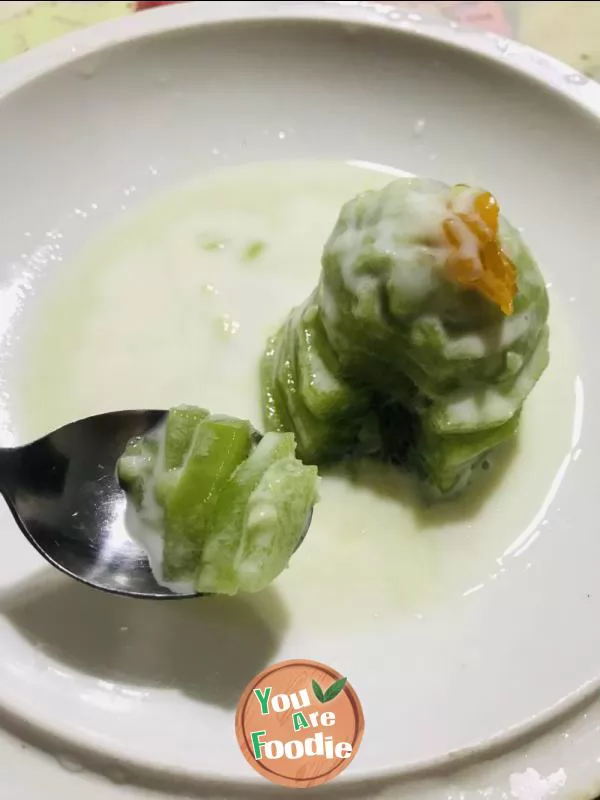Kiwi milk fragrant tower