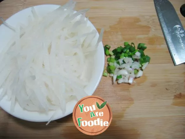White radish and vermicelli soup
