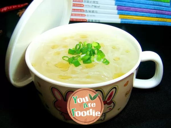 White radish and vermicelli soup