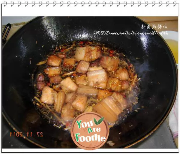 Braised pork in brown sauce