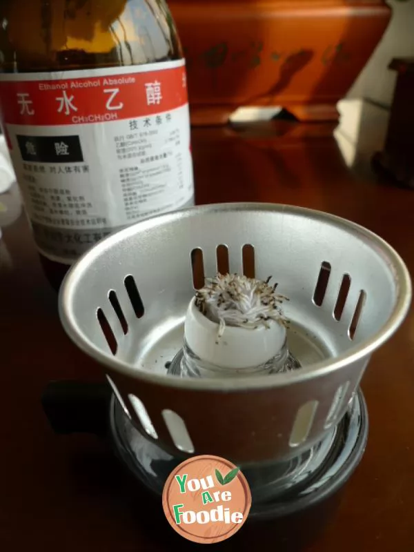 Dripping fragrance and strong fragrance waft everywhere ---- making coffee in a siphon pot
