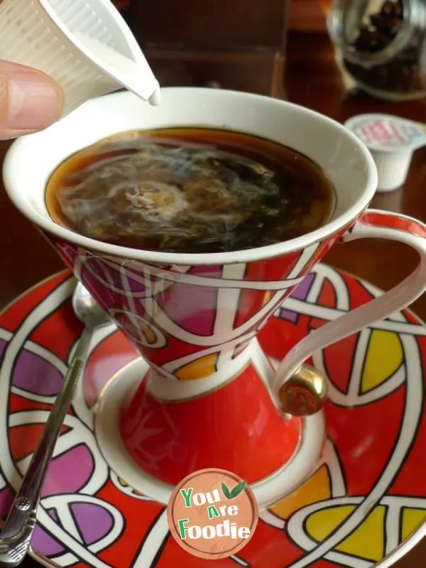 Dripping fragrance and strong fragrance waft everywhere ---- making coffee in a siphon pot