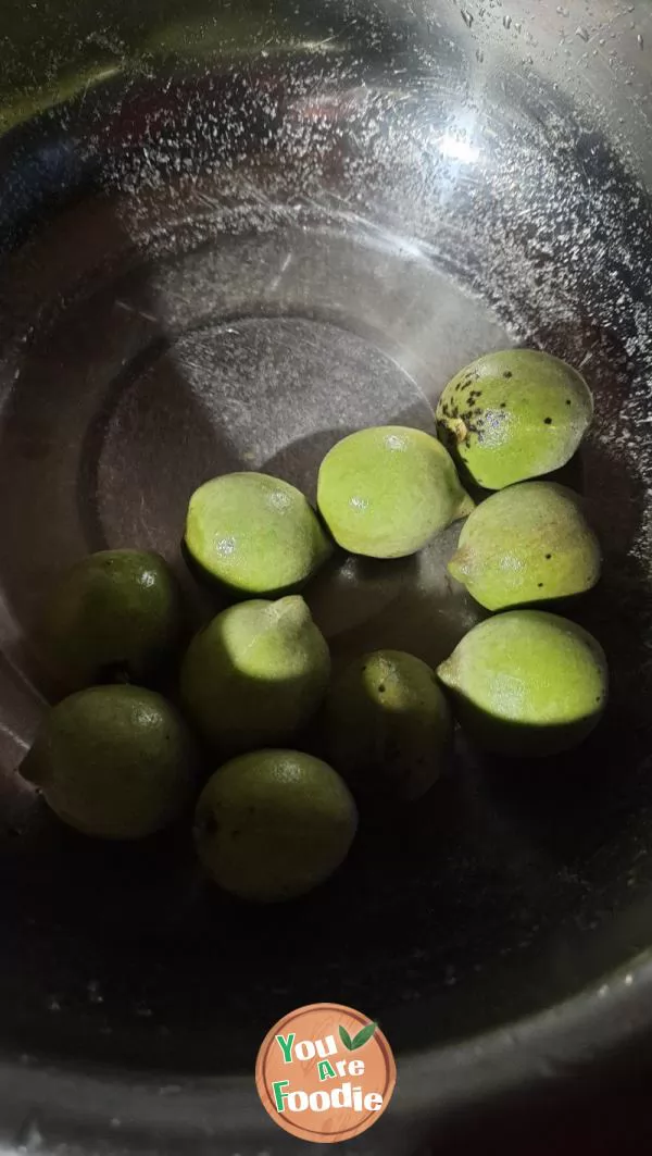 Pickled peaches