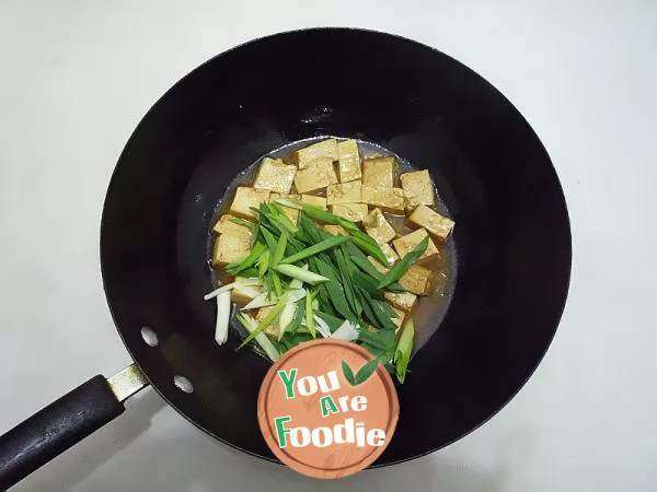 Braised Tofu with green garlic