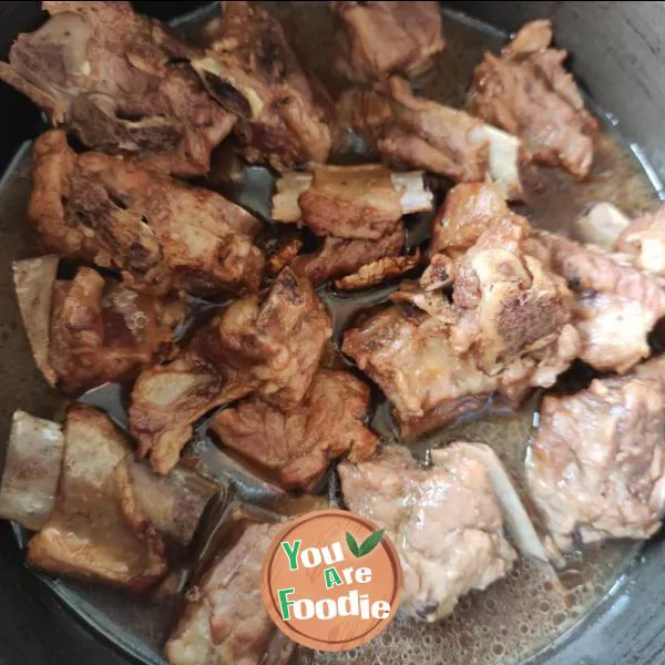 Braised spareribs in soy sauce