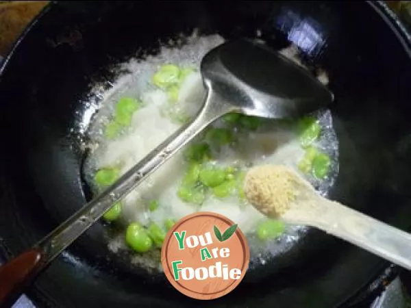 Fried yam with broad bean