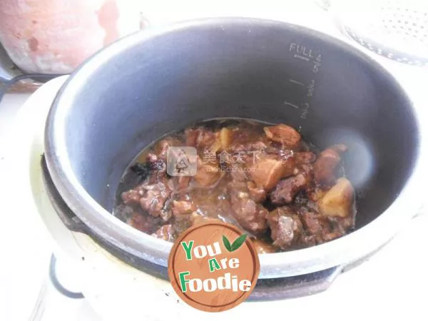 Braised potato with chicken