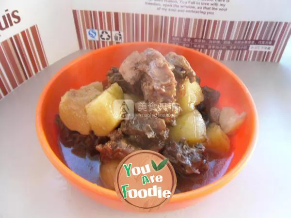 Braised potato with chicken