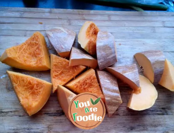 Pumpkin steamed bread