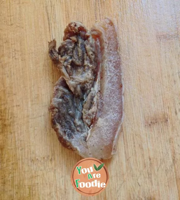 Fried bamboo shoots with preserved meat