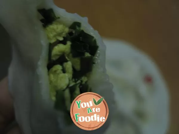 Dumplings with leek and egg