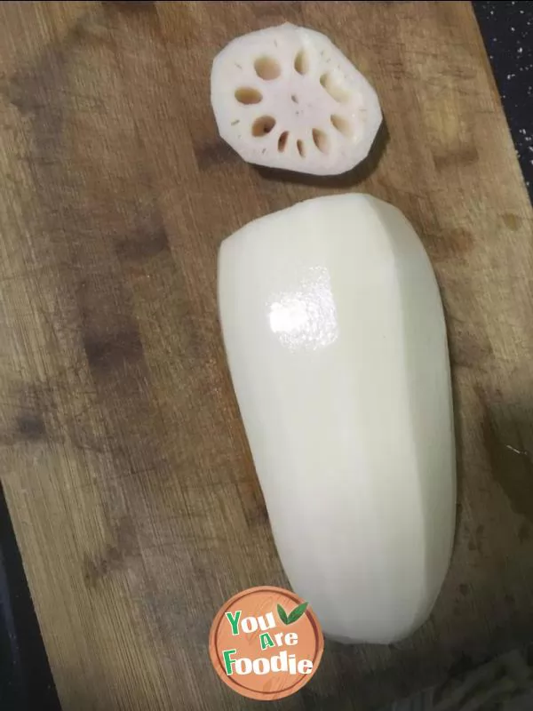 Brown sugar glutinous rice lotus root