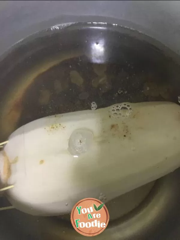 Brown sugar glutinous rice lotus root