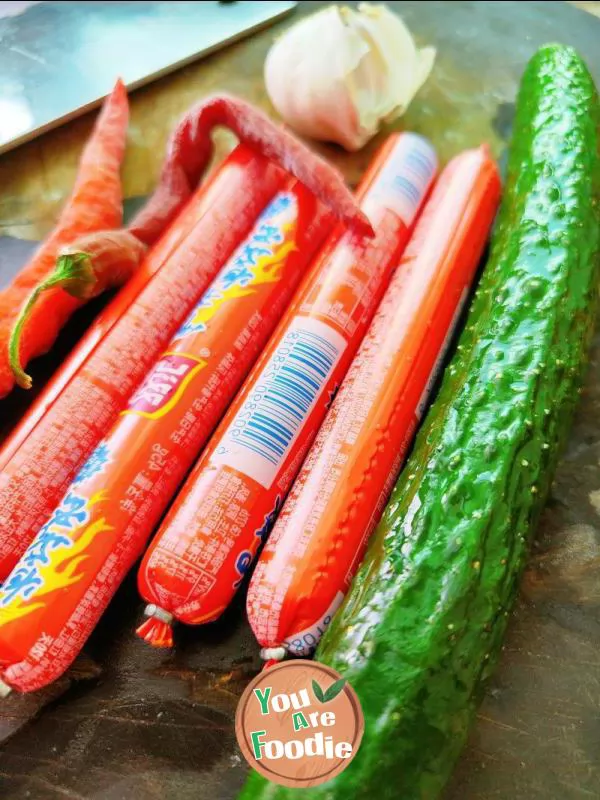 Fried ham sausage with cucumber