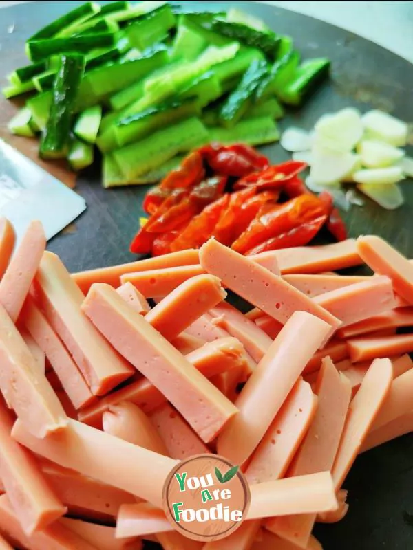 Fried ham sausage with cucumber