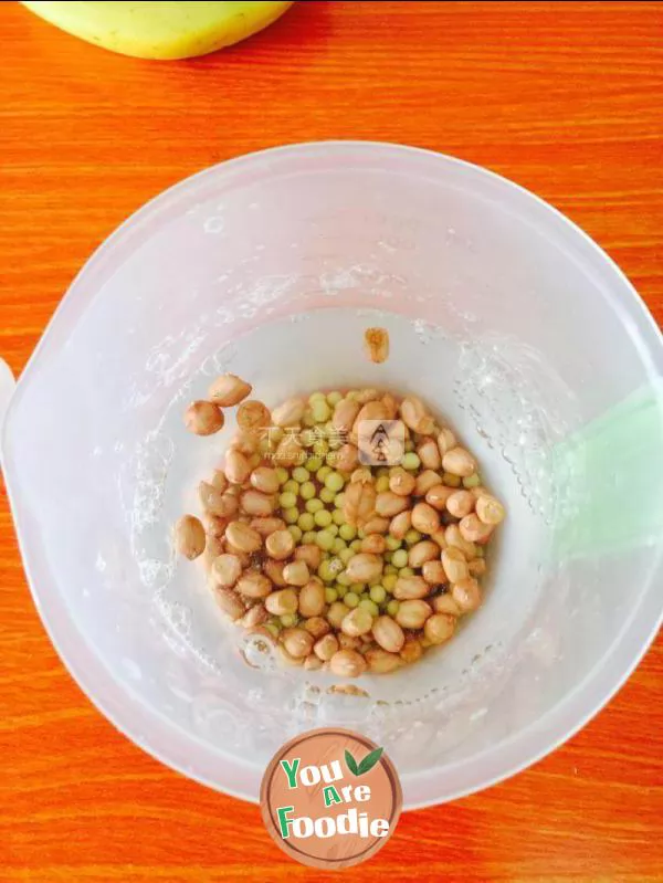 Peanut soybean milk
