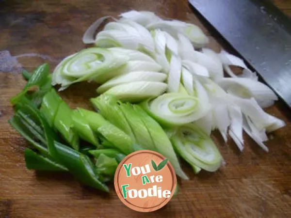 Fried scallion with dried sausage