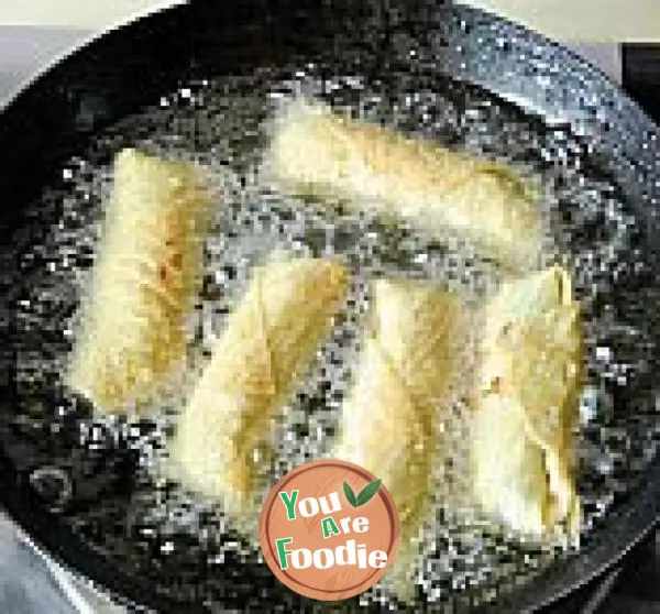 Bean skin spring rolls