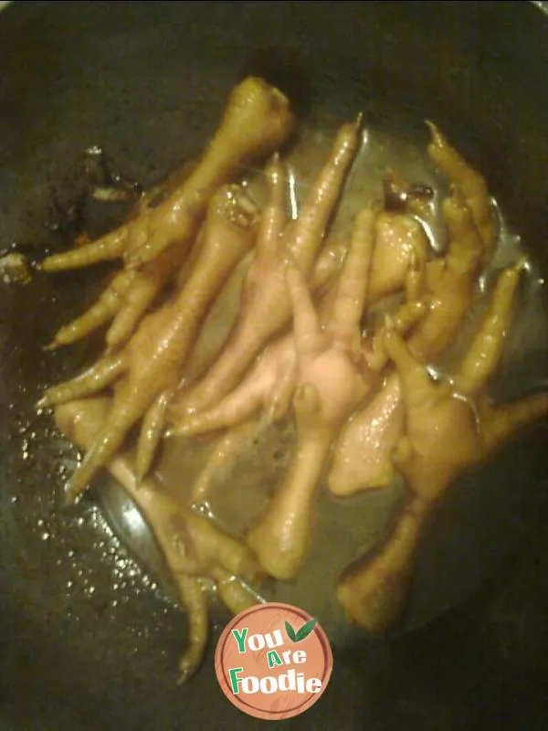 Braised chicken claw
