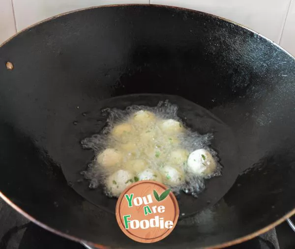 Beancurd balls with celery