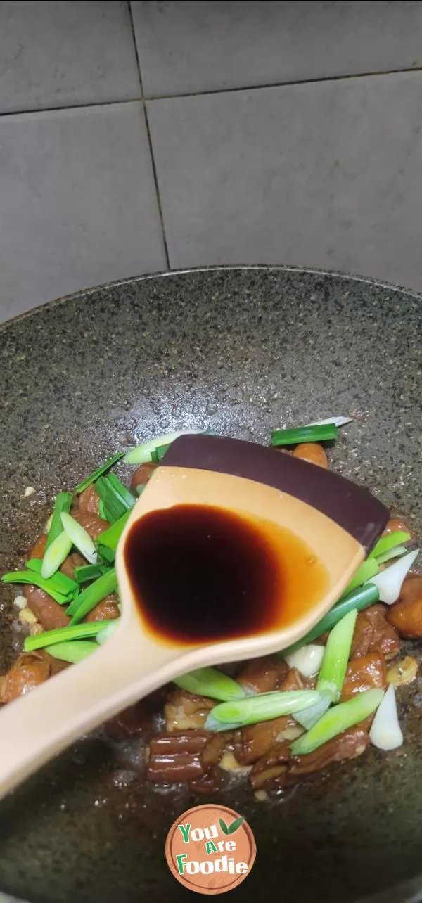 Stir fried large intestine with garlic sprouts