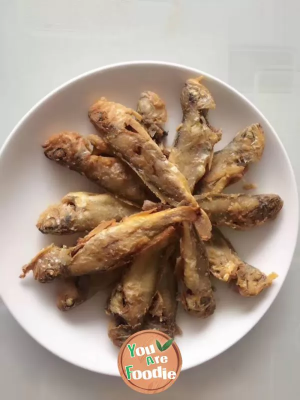 Fried-small-yellow-croaker
