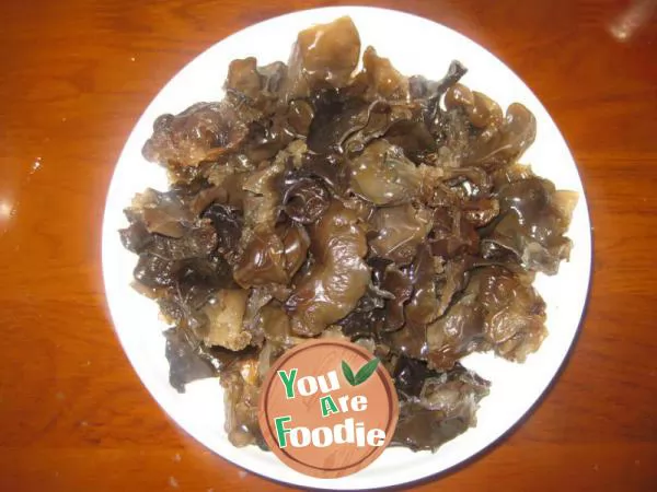 Fried beef with agaric