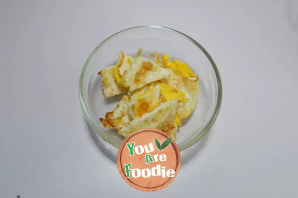 Fried poached egg with pepper
