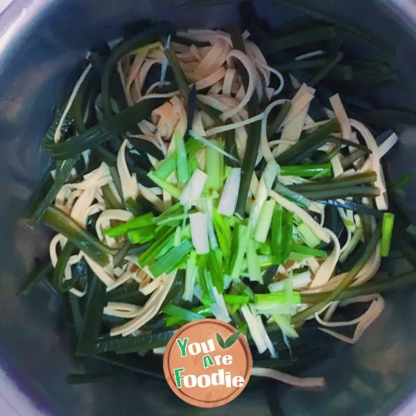 Mixed kelp & bean skin
