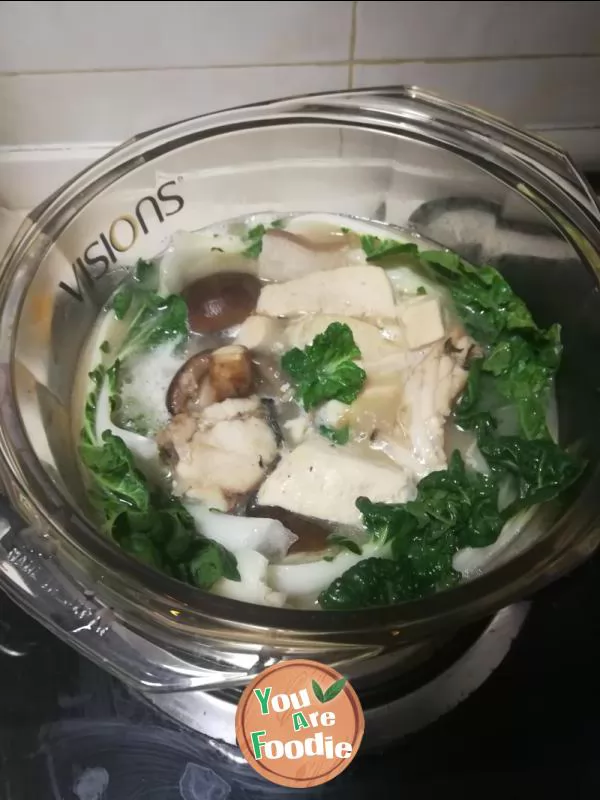 Stewed tofu with mushroom and Grasscarp